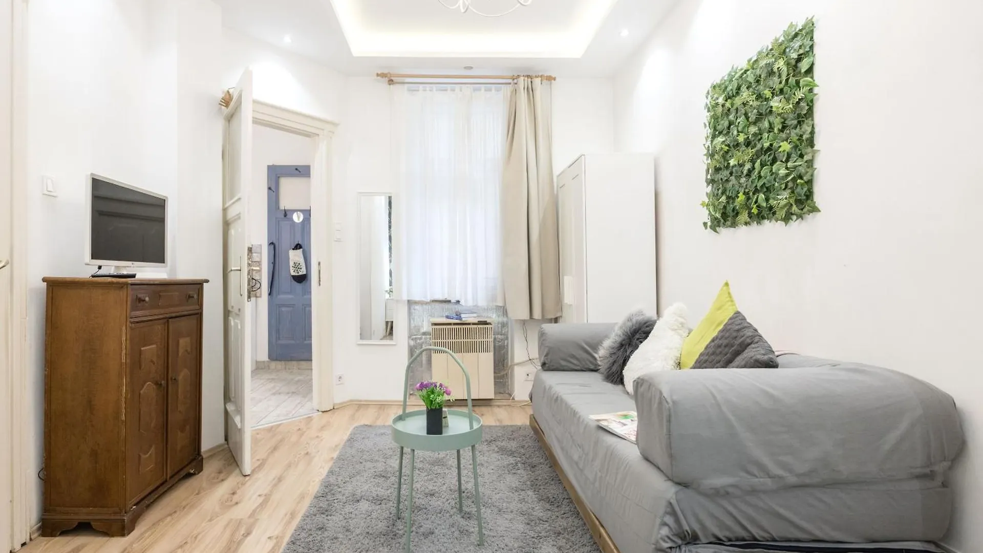 Heart Garden Central Comfy Studio Budapest
